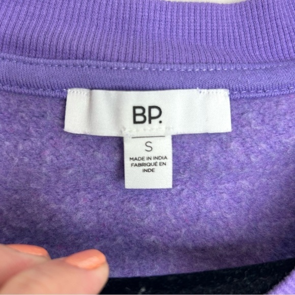 NWT purple cropped sweater size small - Picture 4 of 4